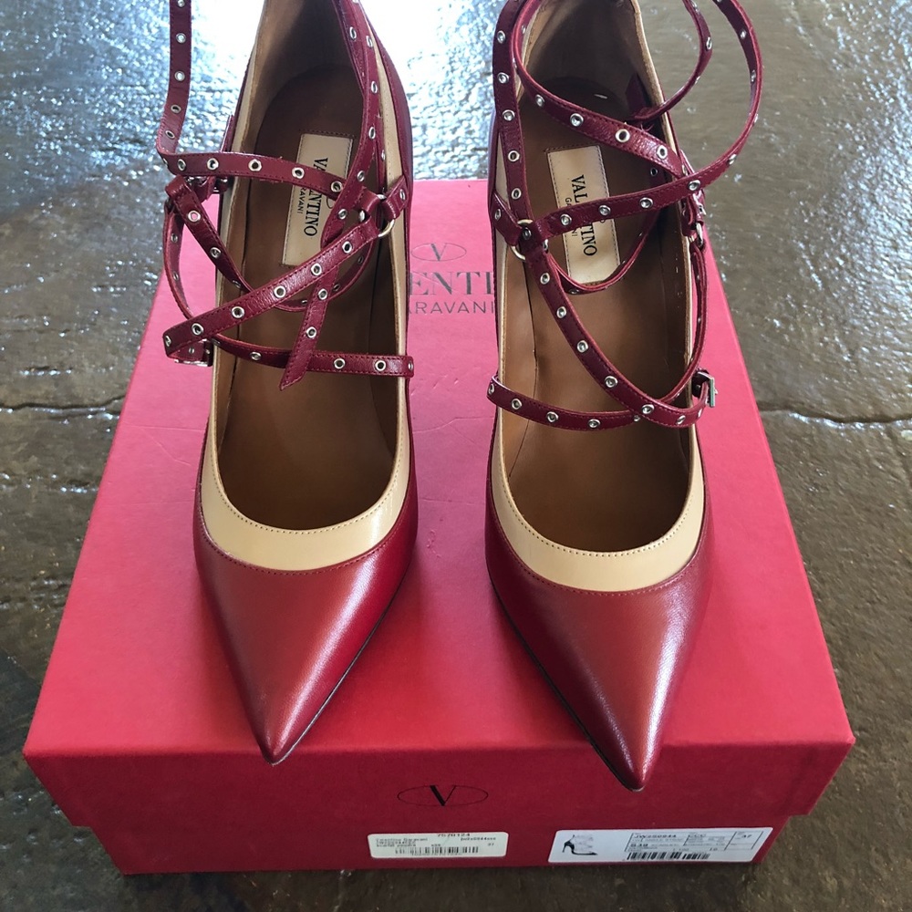 Valentino pumps